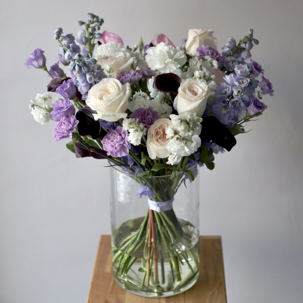 Lavender bouquet in a vase  - Размер M