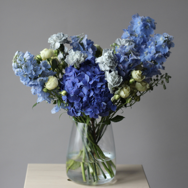 Skyblue bouquet in a vase - Размер M