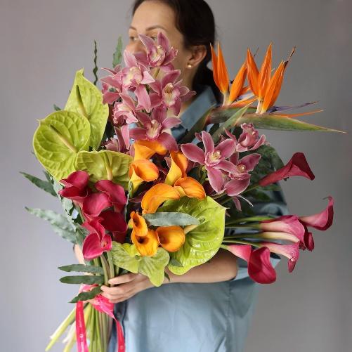 Signature Bouquet 'White Lotus' -  Размер L 