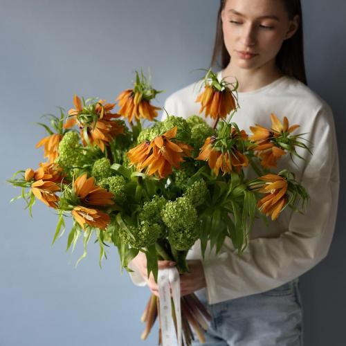 Bouquet of viburnum and fritelaria -  Размер M