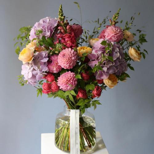 Watercolor bouquet in a vase - Размер L