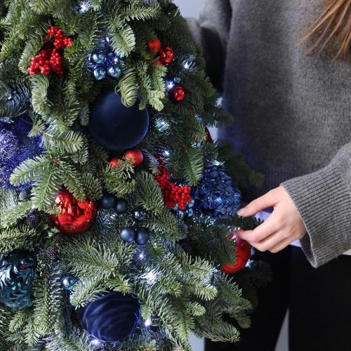 Mini Christmas Tree 'Strawberry' -  75 см с Гирляндой 