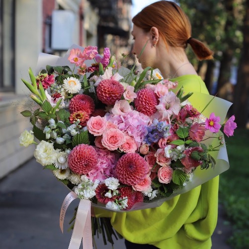 Berry signature bouquet -  Размер L 