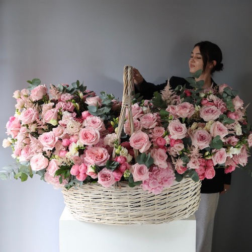 Pink Signature basket - Размер между 5XL и 6XL 