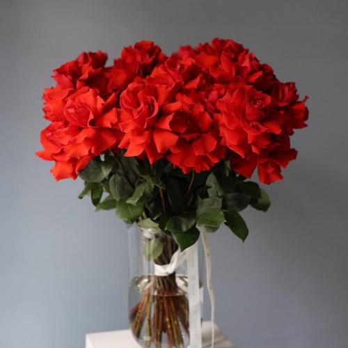 Nina roses in a vase -  29 роз