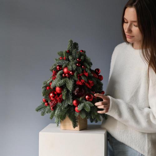 Mini Christmas tree, "Red Velvet"