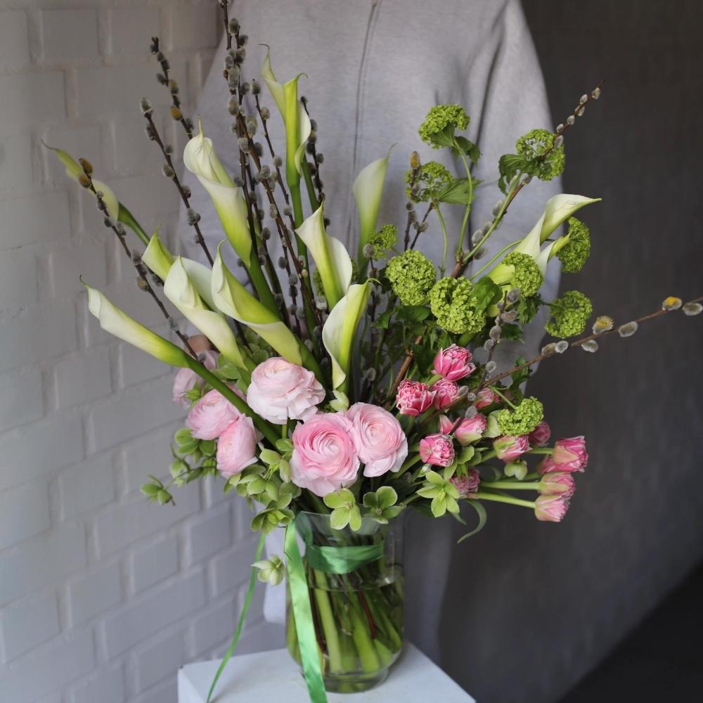 “Easter Bouquet 'Spring is Dancing Through the Courtyards'”
