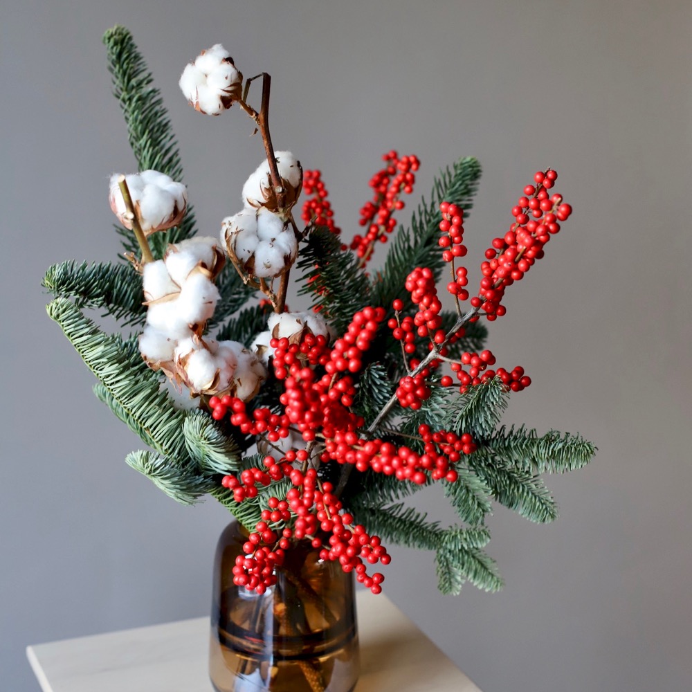 “Interior composition 'Berries on the snow'”