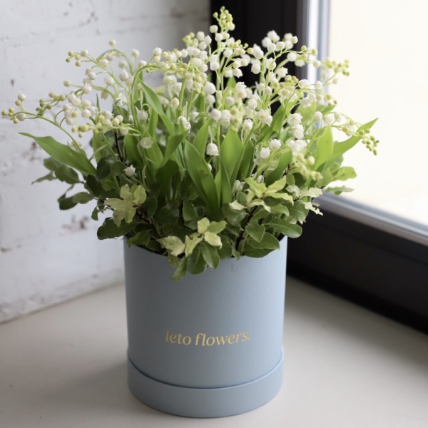 Lily of the Valley in a hat box - Размер S