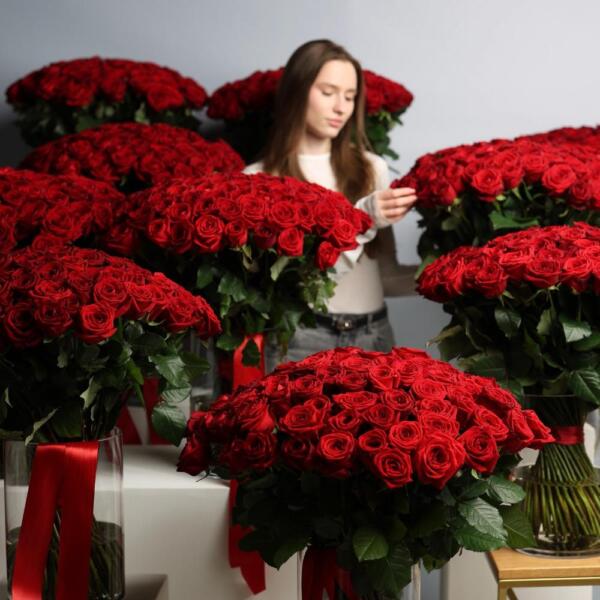 Flower set "Million scarlet roses" - Размер M