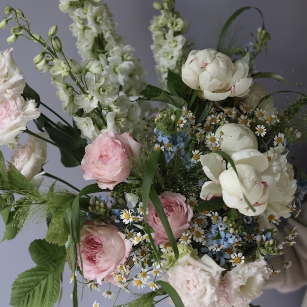 Signature bouquet "Cancer" Signature bouquet "Cancer" - Размер M