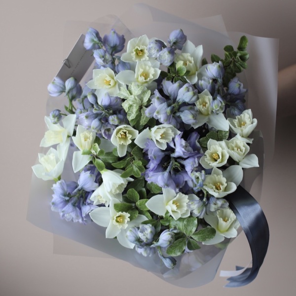 Daffodils with Delphinium - Размер S