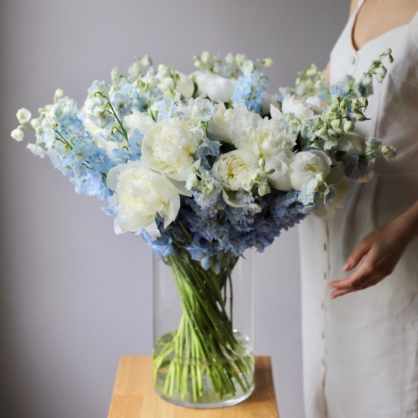 Peonies with Delphinium in a vase - Размер XL