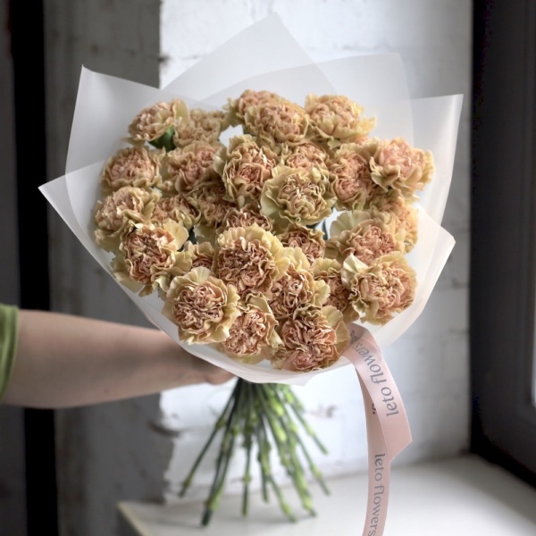 Caramel Carnations - 29 гвоздик
