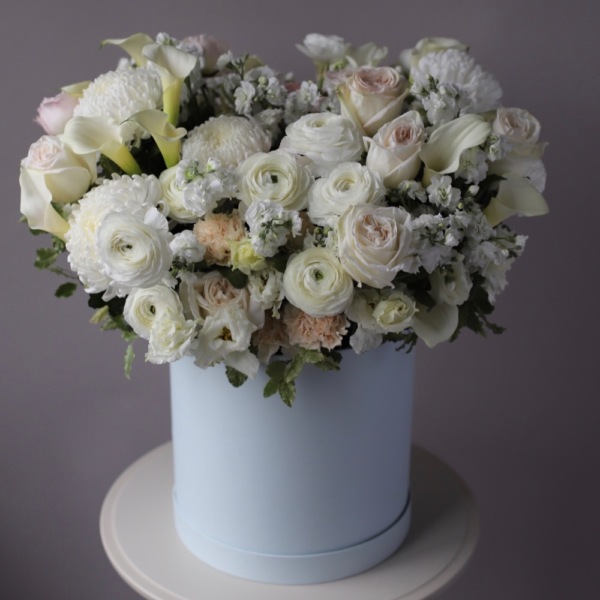 Creamy white signature hat box - Размер 2XL