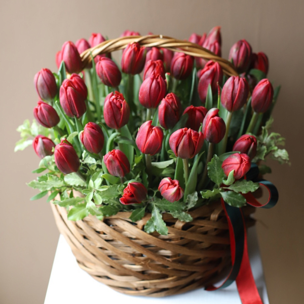 Tulips in a basket - Размер M