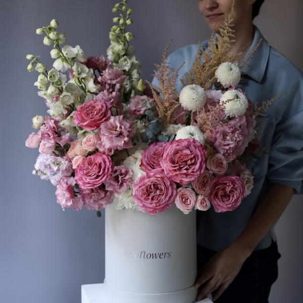 Pink signature hat box -  Размер XL 