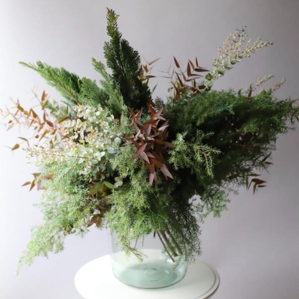 Needles bunch - Размер М, ваза отдельно