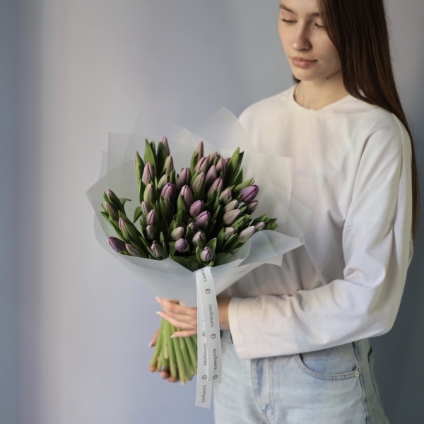 Lilac Tulips - 49 тюльпанов