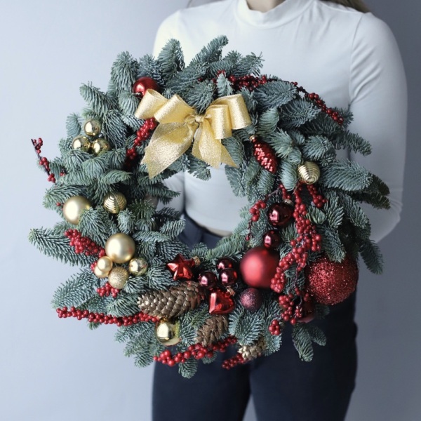 Christmas wreath 'Golden red' - 30-40 см