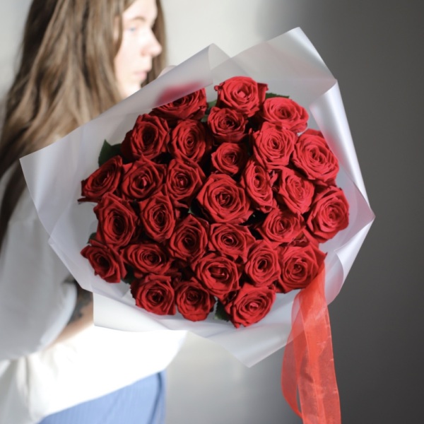 Red roses - 29 роз