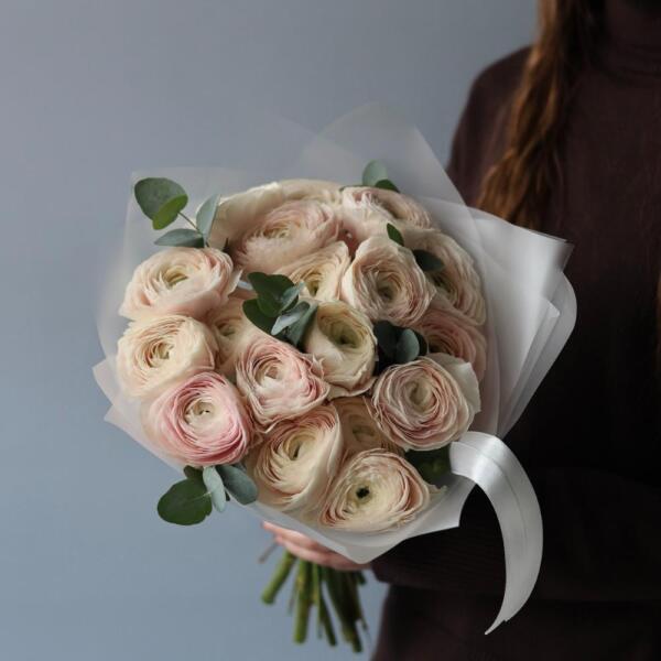 Light-Pink Ranunculus - 19 ранункулюсов