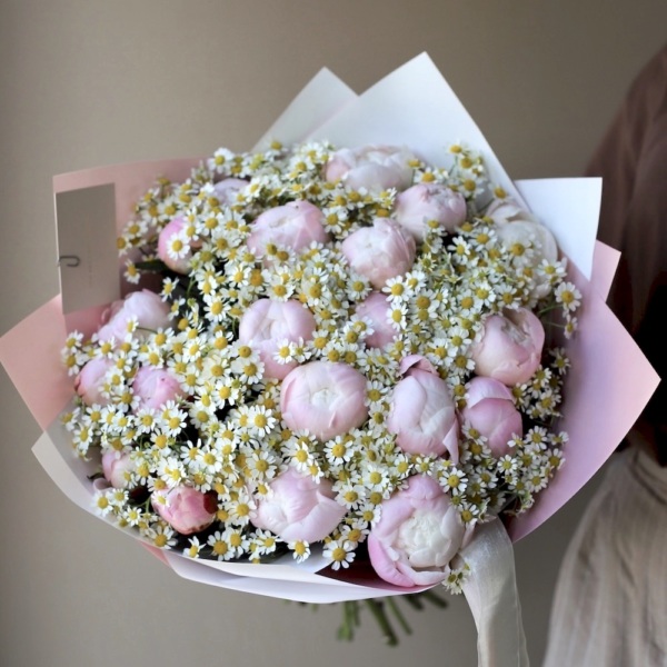 Peonies with Chamomile - Размер M