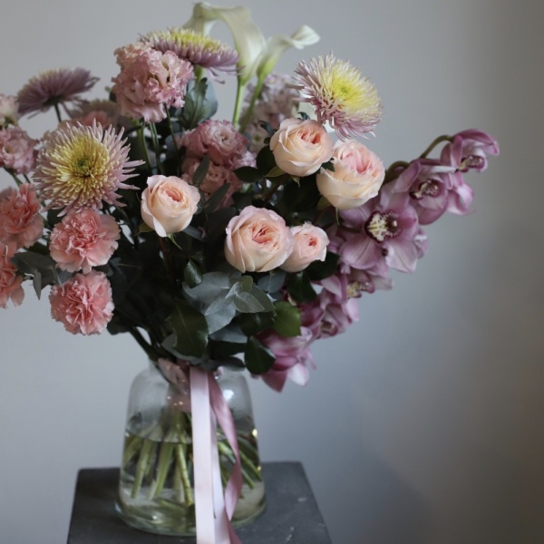 Flower subscription "From The chief florist" (4 deliveries) - Размер M