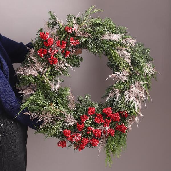 Christmas wreath 'Lingonberry'