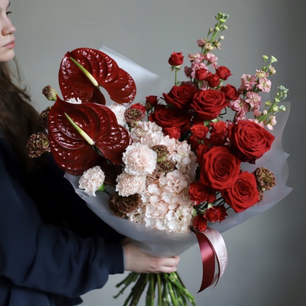 Red signature bouquet - Размер M