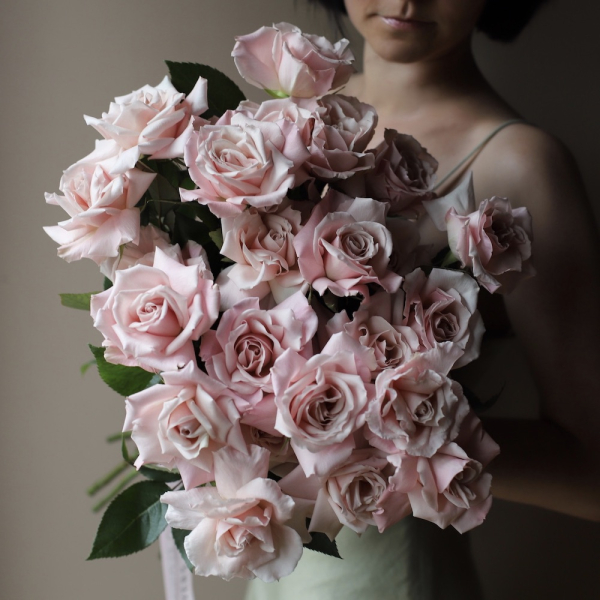 Bouquet of roses "First date" - 25 роз