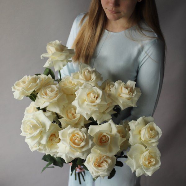 Bouquet of roses "Creamy Gelato" - 25 роз 