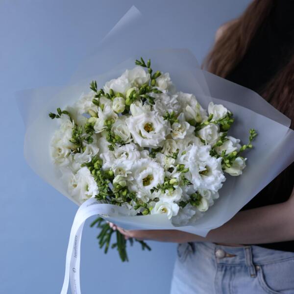 Freesia with Lisianthus - Размер S