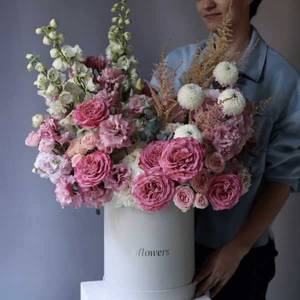 Pink signature hat box -  Размер XL 