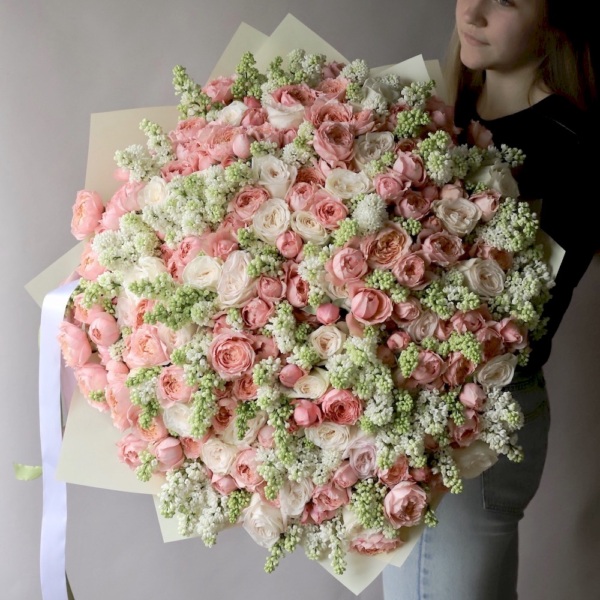 Lilac with Garden and Spray Roses - Размер 4XL