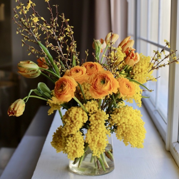 Spring bouquet in a vase - Размер M 