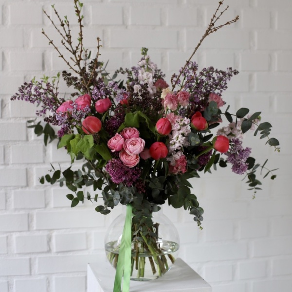 Raspberry bouquet in a vase - Размер L (ваза может отличаться)