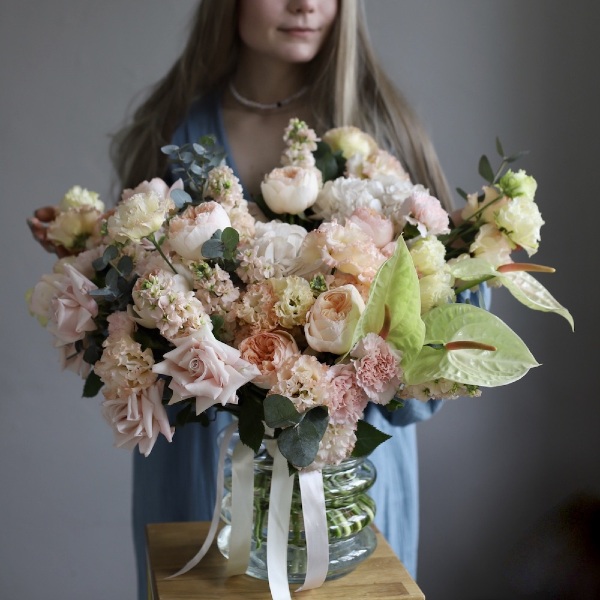 Peachy bouquet in a vase - Размер L (ваза может отличаться)