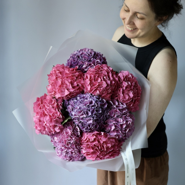 Bouquet of Colorful Hydrangeas - 9 гортензий