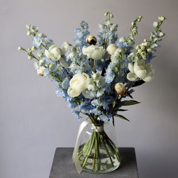 Peonies with Delphinium in a vase - Размер M