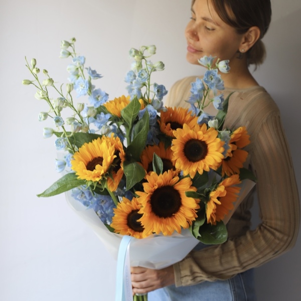 Sunflowers with Delphinium -  Размер S 