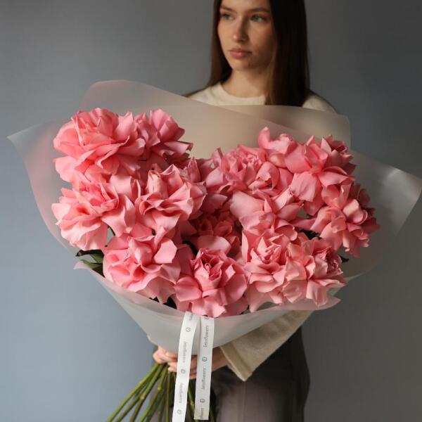 Bouquet of soft pink roses "Luciano"  - 15 роз