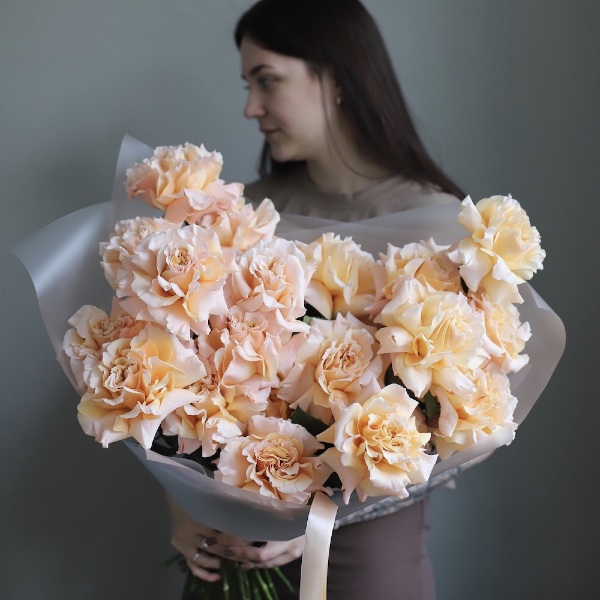 Bouquet of Roses "Peachy fresh" -  25 роз 