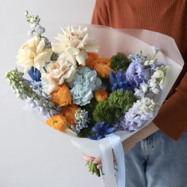 Signature bouquet "Pisces" -  Размер M 