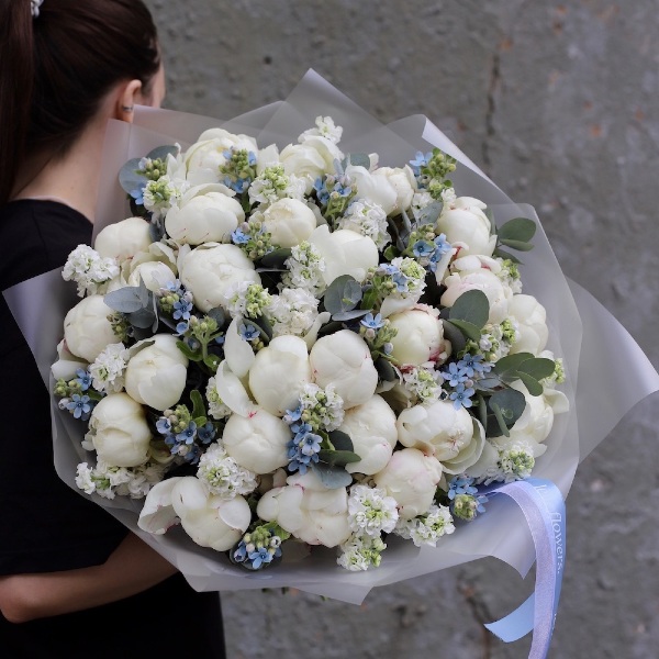 Peonies with Stock and Oxypetalum -  Размер L 