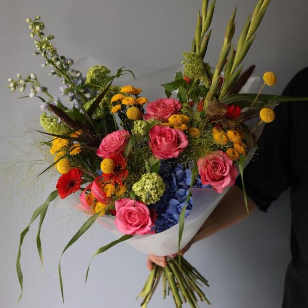 Surprise on a florist taste, bright - Размер L