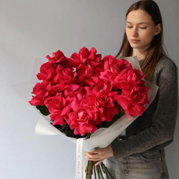 Bouquet of roses "Raspberry sherbet" - 15 роз