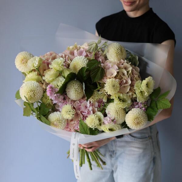 Surprise on a florist taste, light - Размер L