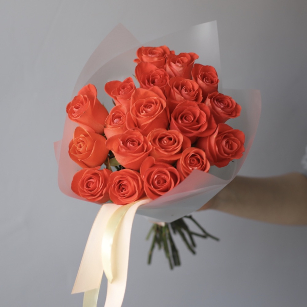Coral roses - 19 роз