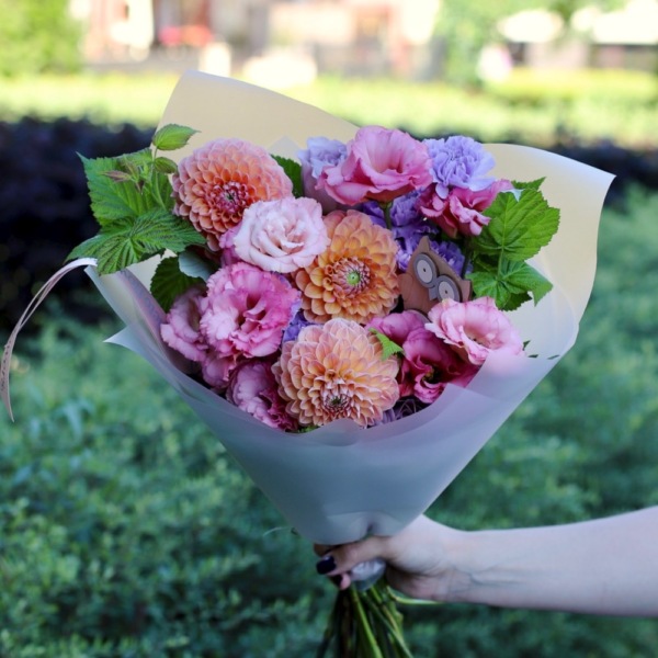 Bouquet "Scarlet Flower" - Размер S